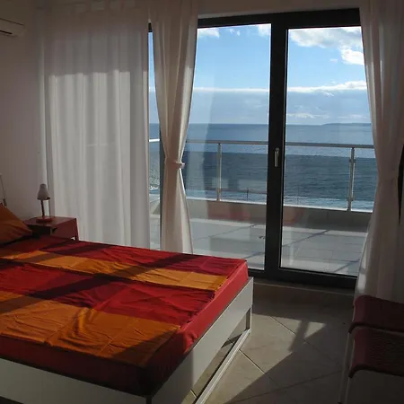 Hébergement de vacances The House